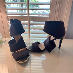 Jessica Simpson black open-toe heels